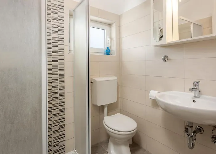 2 Bedroom Awesome In Barbat * Barbat na Rabu