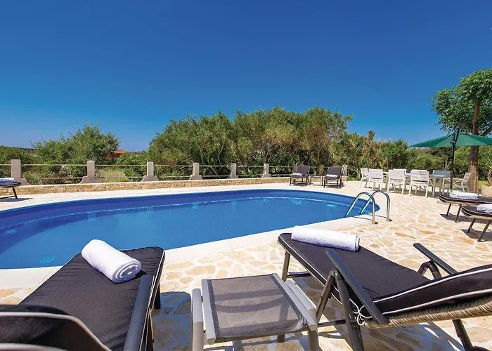 2 Bedroom Awesome In Barbat Apartment Barbat na Rabu