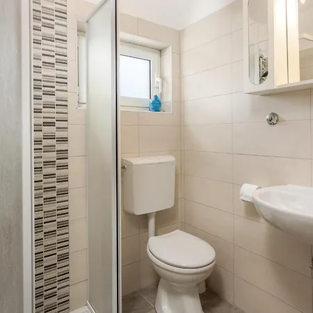 Stunning Apartment In Barbat * Barbat na Rabu