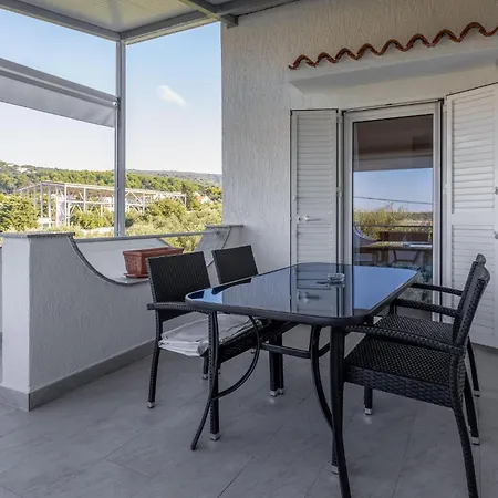 Διαμέρισμα Stunning Apartment In Barbat